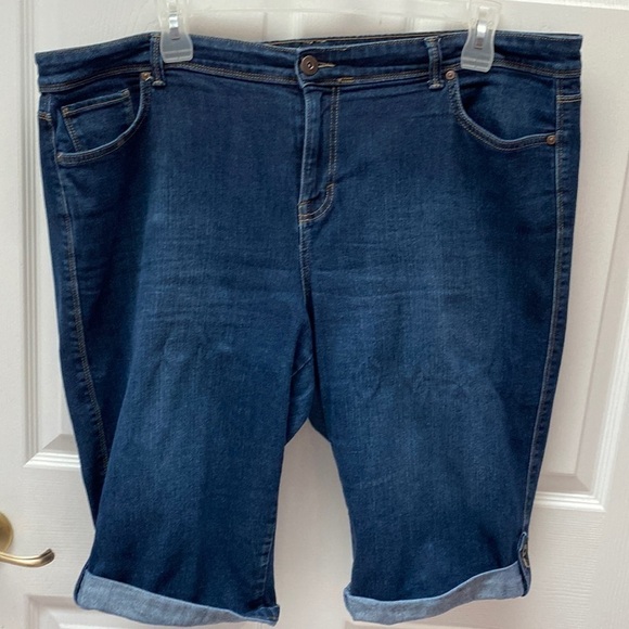Style & Co. casual solid blue stretch plus size dungaree skimmers 22W - Picture 1 of 3